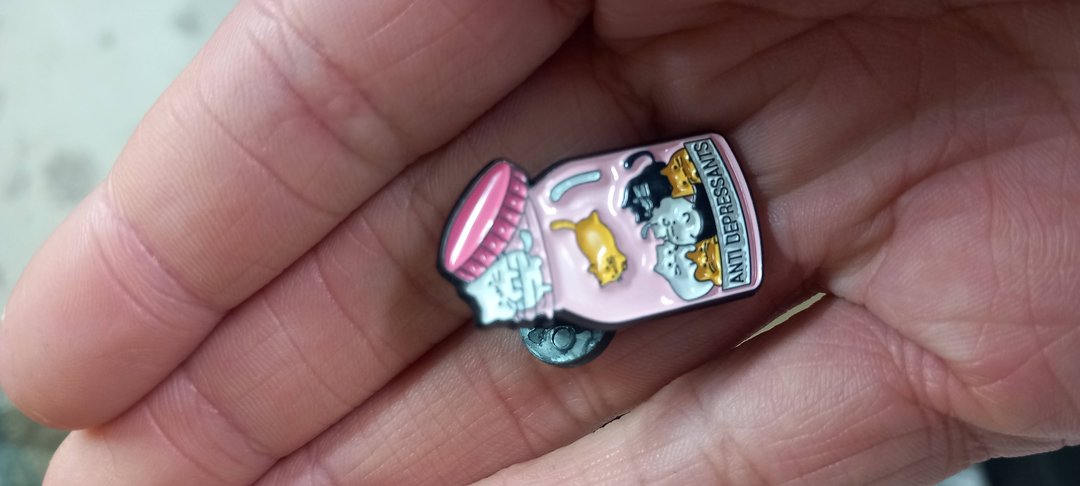 значок
(уцененный)