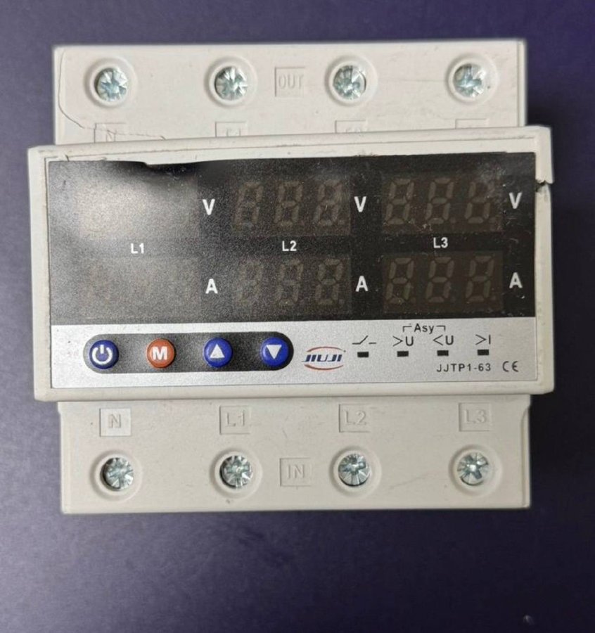 Трёхфазный автоматический выключатель 63 А