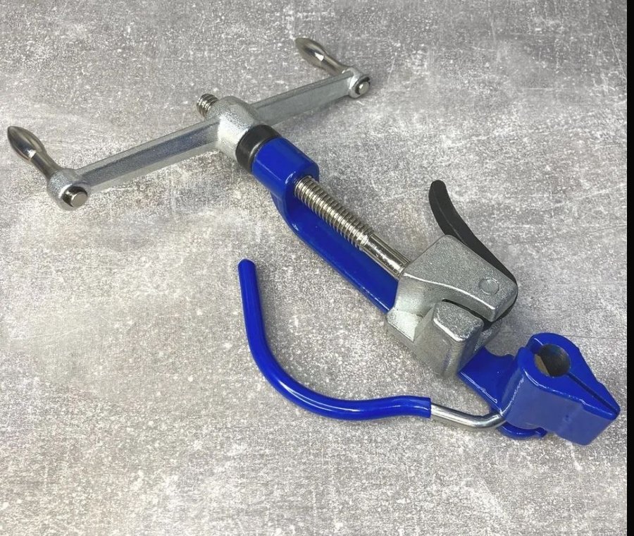 Инструмент для натяжения и резки стальной ленты