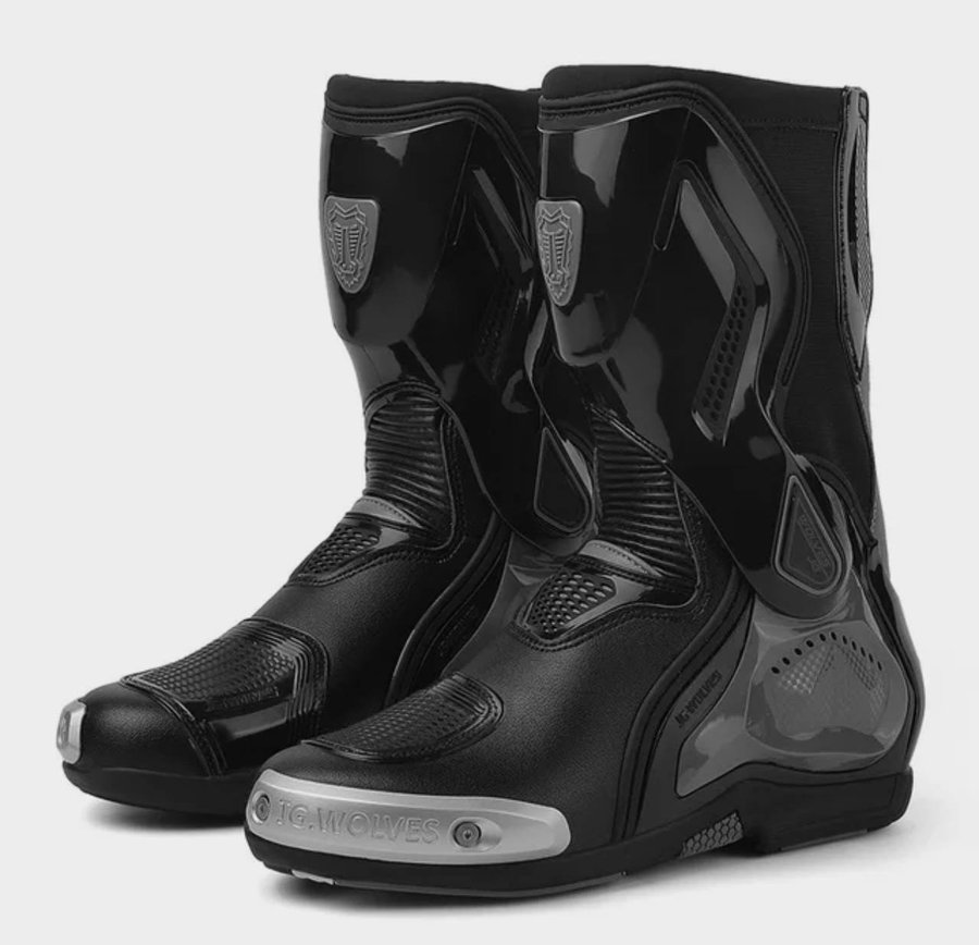 Мотоциклистке ботинки 43 размер