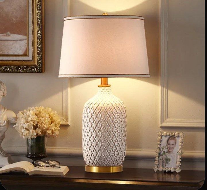 Лампа настольная